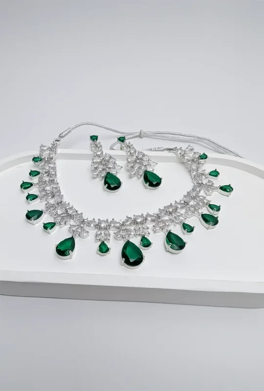 Diamond Cut Leaf Drop Necklace Set