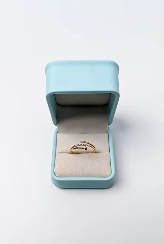 Golden Line Finger Ring